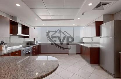 Apartment - 3 Bedrooms - 4 Bathrooms for rent in Al Fattan Marine Towers - Jumeirah Beach Residence - Dubai