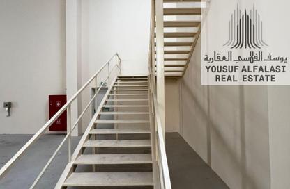 Warehouse - Studio - 2 Bathrooms for rent in Umm Al Thuoob - Umm Al Quwain