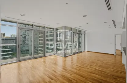 Apartment - 3 Bedrooms - 3 Bathrooms for rent in Burj Daman - DIFC - Dubai