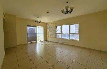 Apartment - 2 Bedrooms - 4 Bathrooms for rent in Al Khan Corniche - Al Khan - Sharjah