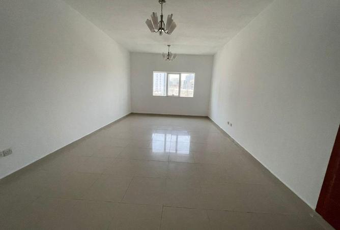 2PASCv42NyC - الصورة الرئيسية للعقار