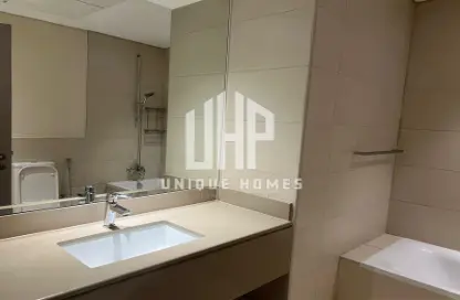 Apartment - 2 Bedrooms - 3 Bathrooms for sale in Waters Edge - Yas Island - Abu Dhabi