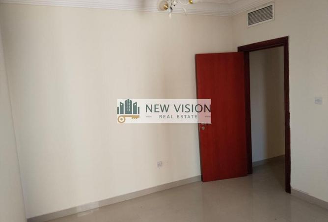 82381841 - Property Image 2