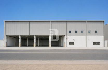 Warehouse - Studio for rent in Umm Ramool - Dubai