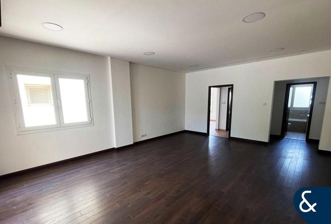 98680905 - Property Image 3