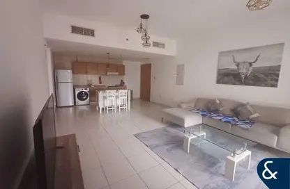 شقة - غرفة نوم - 2 حمامات للايجار في جاردينيا 2 - حدائق الإمارات 1 - قرية جميرا الدائرية - دبي