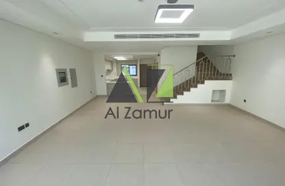 فيلا - 4 غرف نوم - 4 حمامات للايجار في دبي إنفستمنت بارك 1 (DIP 1) - مجمع دبي للاستثمار - دبي