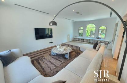 Villa - 3 Bedrooms - 4 Bathrooms for rent in District 5 - Jumeirah Park - Dubai Villa - 3 Bedrooms - 4 Bathrooms for rent in District 5 - Jumeirah Park - Dubai