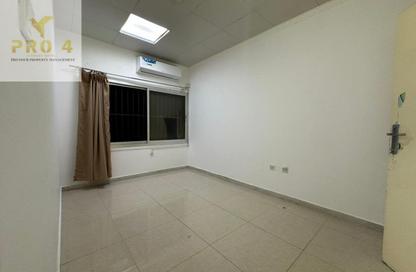 Apartment - 1 - 1 for rent in Al Khalidiya - Abu Dhabi Apartment - 1 - 1 for rent in Al Khalidiya - Abu Dhabi