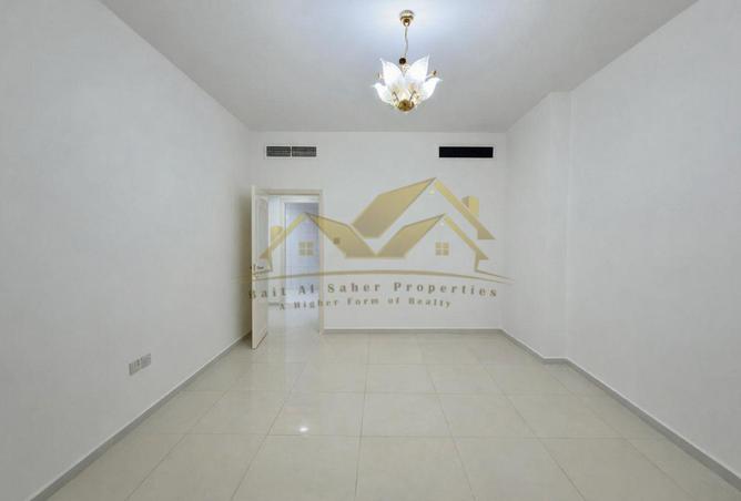 72317009 - Property Image 3