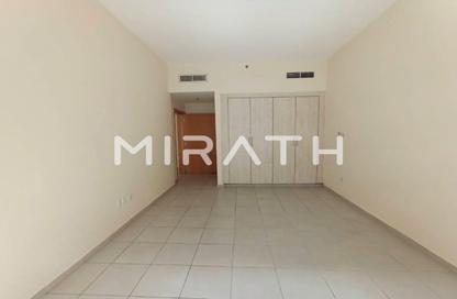 Apartment - 1 - 2 for rent in Abdul Rahim Mohd Al Zarooni Building - Al Mankhool - Bur Dubai - Dubai