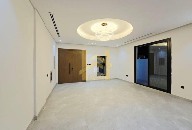 143734505 - Property Image 3