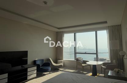 Apartment - Studio - 1 for rent in The Palm Tower - Palm Jumeirah - Dubai Apartment - Studio - 1 for rent in The Palm Tower - Palm Jumeirah - Dubai