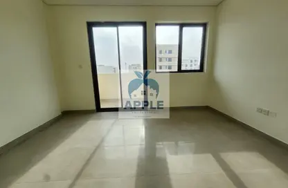 شقة - غرفة نوم - 2 حمامات للايجار في الزاهية - تجارية مويلح - الشارقة