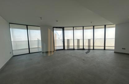 Apartment - 2 - 3 for rent in Al Sail Tower - Al Dana - Al Raha Beach - Abu Dhabi
