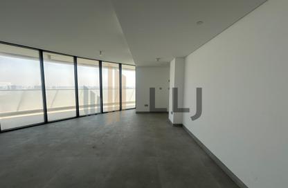 Apartment - 2 - 3 for rent in Al Sail Tower - Al Dana - Al Raha Beach - Abu Dhabi
