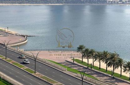 Apartment - 4 - 5 for rent in Al Khan Corniche - Al Khan - Sharjah Apartment - 4 - 5 for rent in Al Khan Corniche - Al Khan - Sharjah