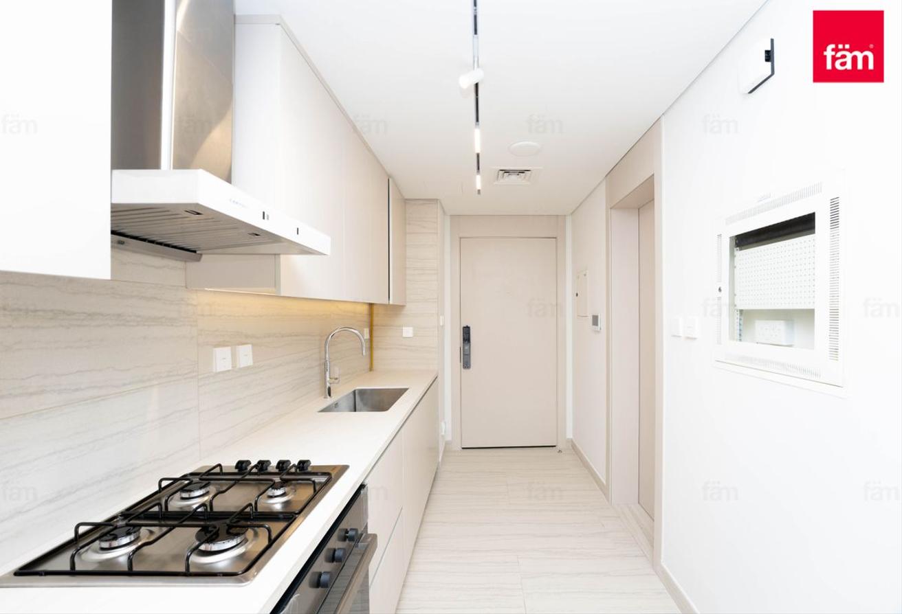 Brand New Studio | Fully Furnshed | Vacant photo 14