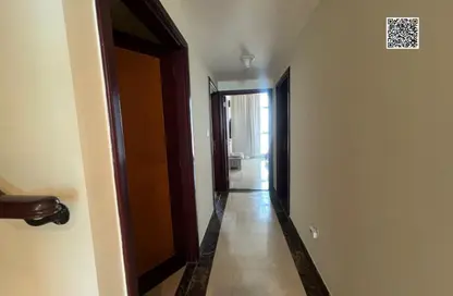 شقة - 3 غرف نوم - 4 حمامات للايجار في مساكن كورنيش عجمان - طريق كورنيش عجمان - عجمان