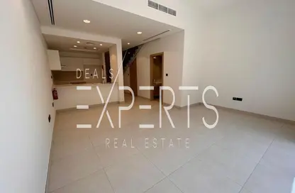 Townhouse - 3 Bedrooms - 4 Bathrooms for sale in Aldhay at Bloom Gardens - Bloom Gardens - Al Salam Street - Abu Dhabi Townhouse - 3 Bedrooms - 4 Bathrooms for sale in Aldhay at Bloom Gardens - Bloom Gardens - Al Salam Street - Abu Dhabi