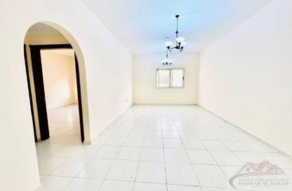 Apartment - 1 Bedroom - 2 Bathrooms for rent in Muwaileh 29 Building - Muwaileh - Sharjah