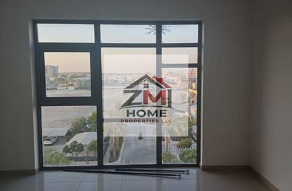 Apartment - Studio - 1 Bathroom for rent in Tiraz 2 - Aljada - Sharjah