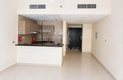 Apartment - Studio - 1 Bathroom for rent in UniEstate Prime Tower - District 10 - Jumeirah Village Circle - Dubai