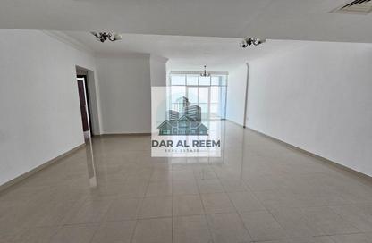 Apartment - 3 Bedrooms - 3 Bathrooms for rent in New Al Taawun Road - Al Taawun - Sharjah