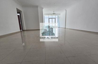 Apartment - 3 Bedrooms - 3 Bathrooms for rent in New Al Taawun Road - Al Taawun - Sharjah