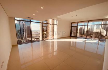 Apartment - 2 - 3 for rent in Boulevard Crescent Tower 1 - BLVD Crescent - Downtown Dubai - Dubai