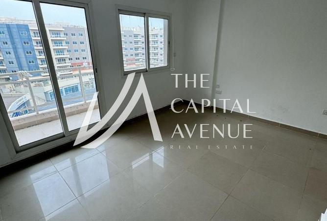 81943010 - Property Image 2