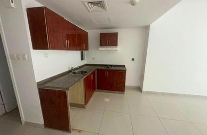 Apartment - Studio - 1 Bathroom for rent in Al Khan Corniche - Al Khan - Sharjah