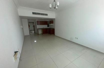 Apartment - Studio - 1 Bathroom for rent in Al Khan Corniche - Al Khan - Sharjah Apartment - Studio - 1 Bathroom for rent in Al Khan Corniche - Al Khan - Sharjah