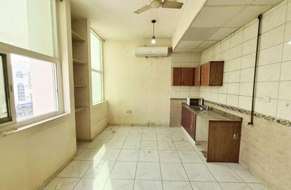 Apartment - Studio - 1 Bathroom for rent in Fire Station Road - Muwaileh - Sharjah