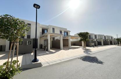 Townhouse - 2 - 3 for sale in Falcon Island North - Falcon Island - Al Hamra Village - Ras Al Khaimah