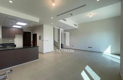Townhouse - 2 - 3 for rent in Cordoba - Bloom Living - Zayed City (Khalifa City C) - Khalifa City - Abu Dhabi