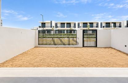 Villa - 3 - 4 for rent in Elora - The Valley - Dubai