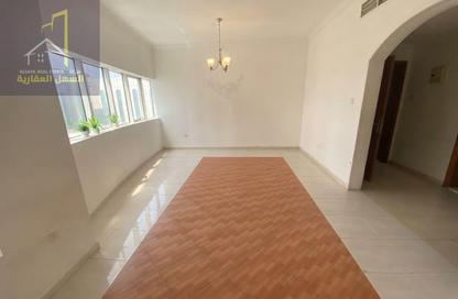 Apartment - 2 - 2 for rent in Qasimia 13 building - Al Nad - Al Qasimia - Sharjah
