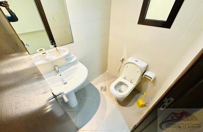 Apartment - 1 Bedroom - 2 Bathrooms for rent in Muwailih Building - Muwaileh - Sharjah