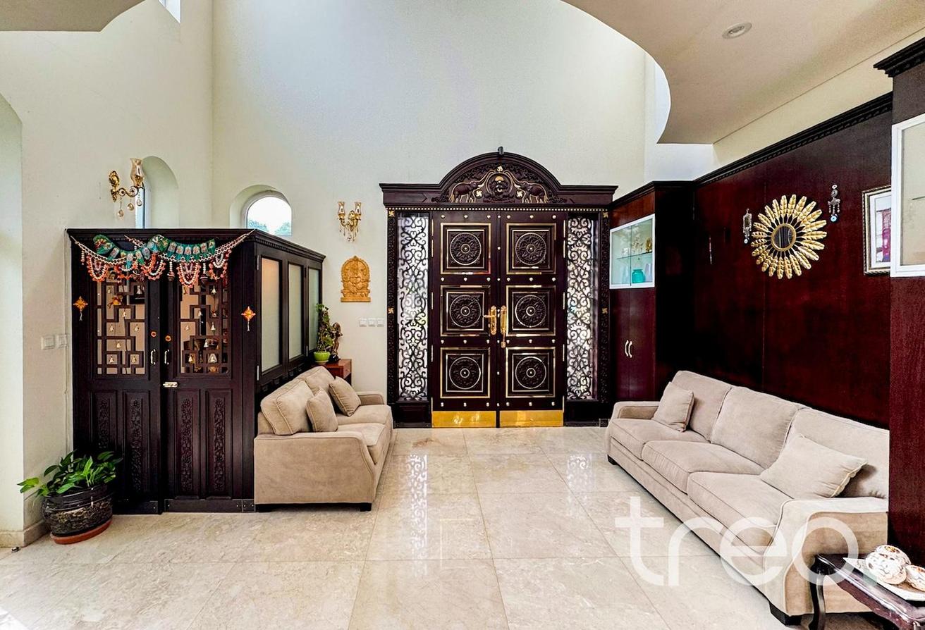 Family Home | Lift | Private Pool | VOT photo 14