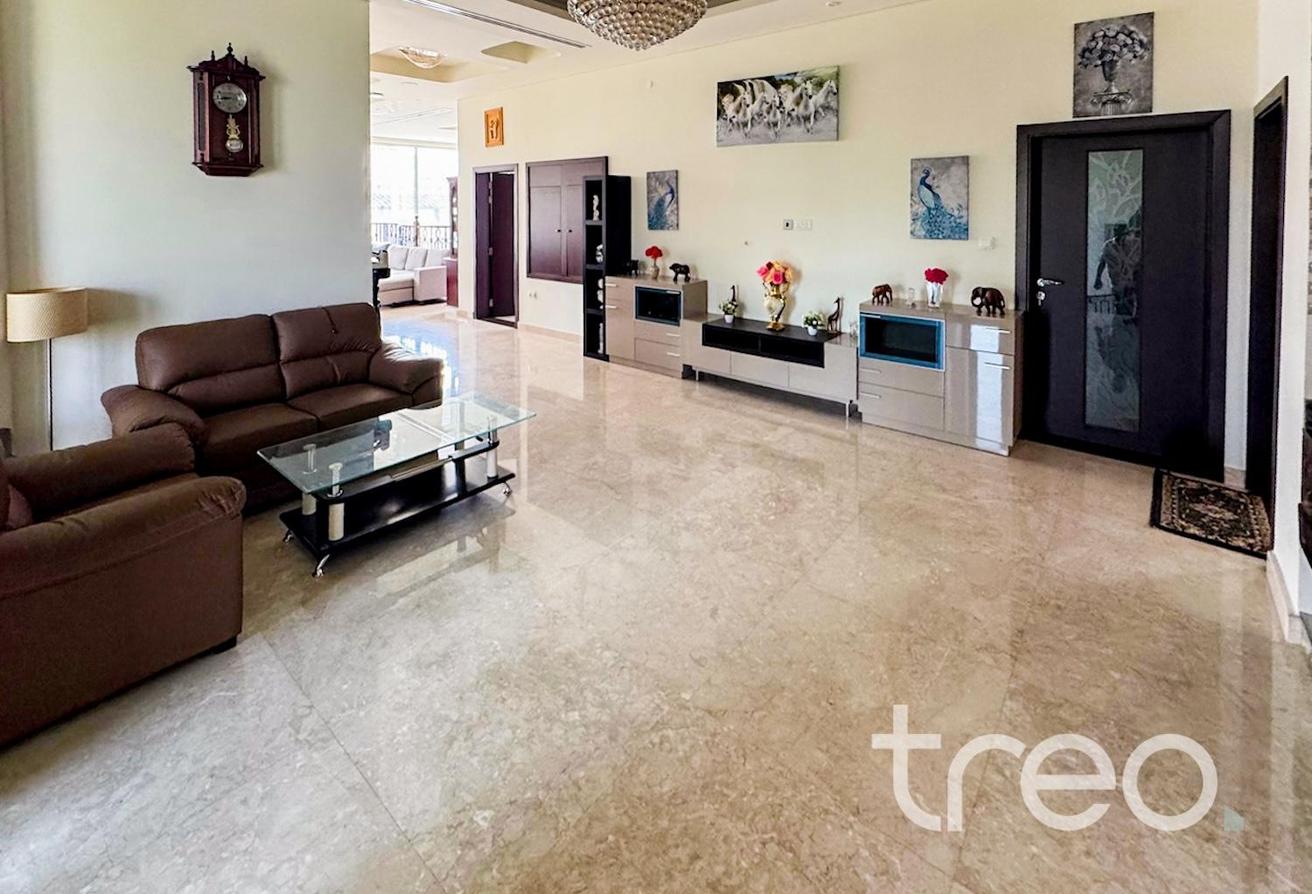 Family Home | Lift | Private Pool | VOT photo 9