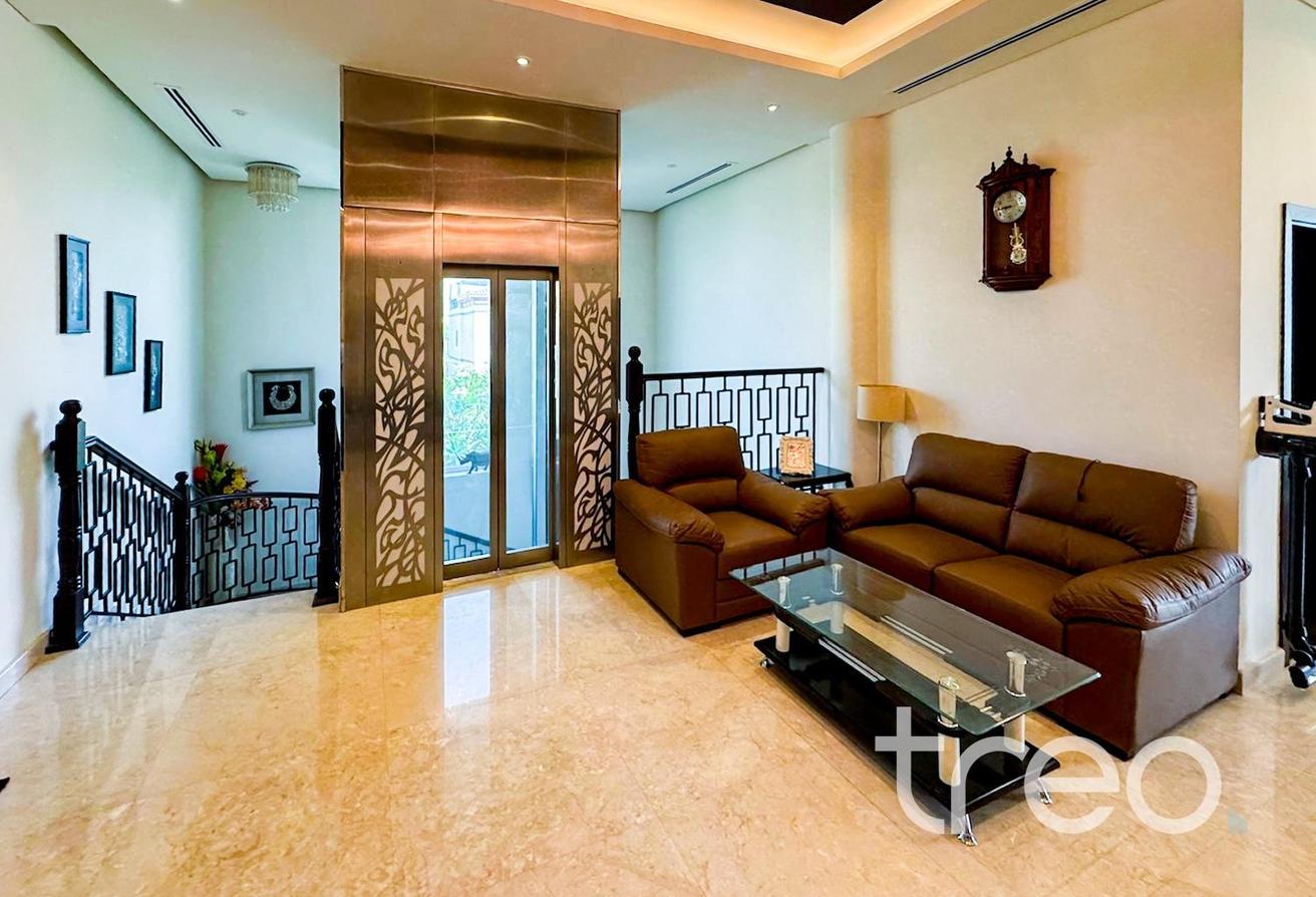 Family Home | Lift | Private Pool | VOT photo 7