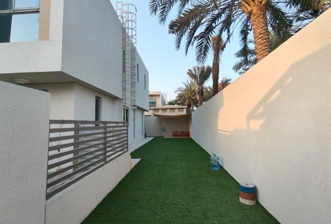 56968513 - Property Image 2