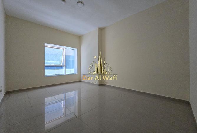 78596225 - Property Image 2