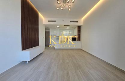 Apartment - 1 Bedroom - 2 Bathrooms for rent in The East Crest by Meteora - District 17 - Jumeirah Village Circle - Dubai