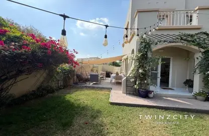 فيلا - 2 غرف نوم - 2 حمامات للايجار في الينابيع 11 - الينابيع - دبي