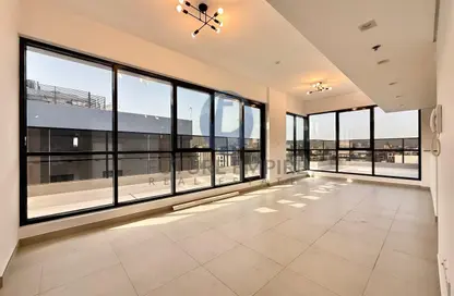 Apartment - 2 Bedrooms - 3 Bathrooms for rent in Jumeirah Garden City - Al Satwa - Dubai