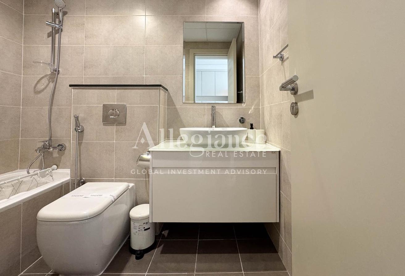 Golf View Studio | High Floor | Ready to Move-In photo 14