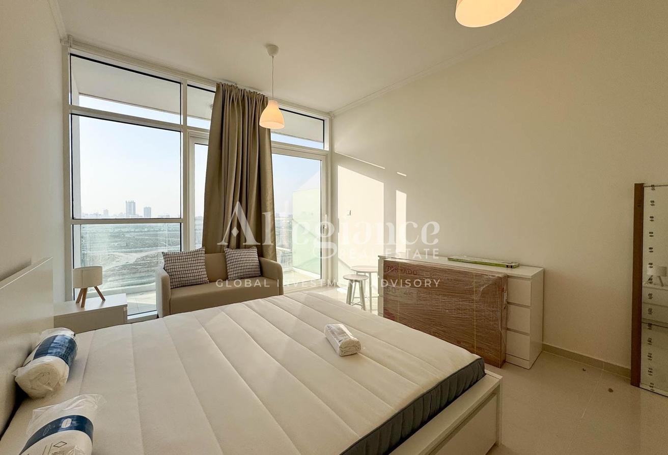 Golf View Studio | High Floor | Ready to Move-In photo 6