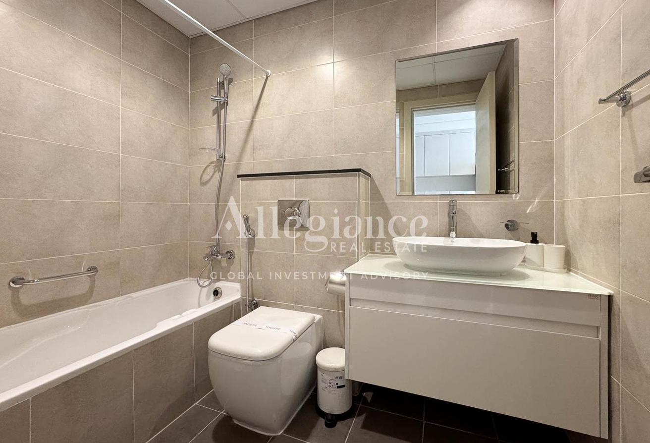 Golf View Studio | High Floor | Ready to Move-In photo 13